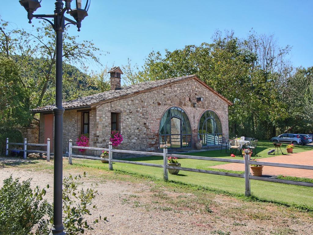 Belvilla By Oyo Casa Rovello Todi Bagian luar foto