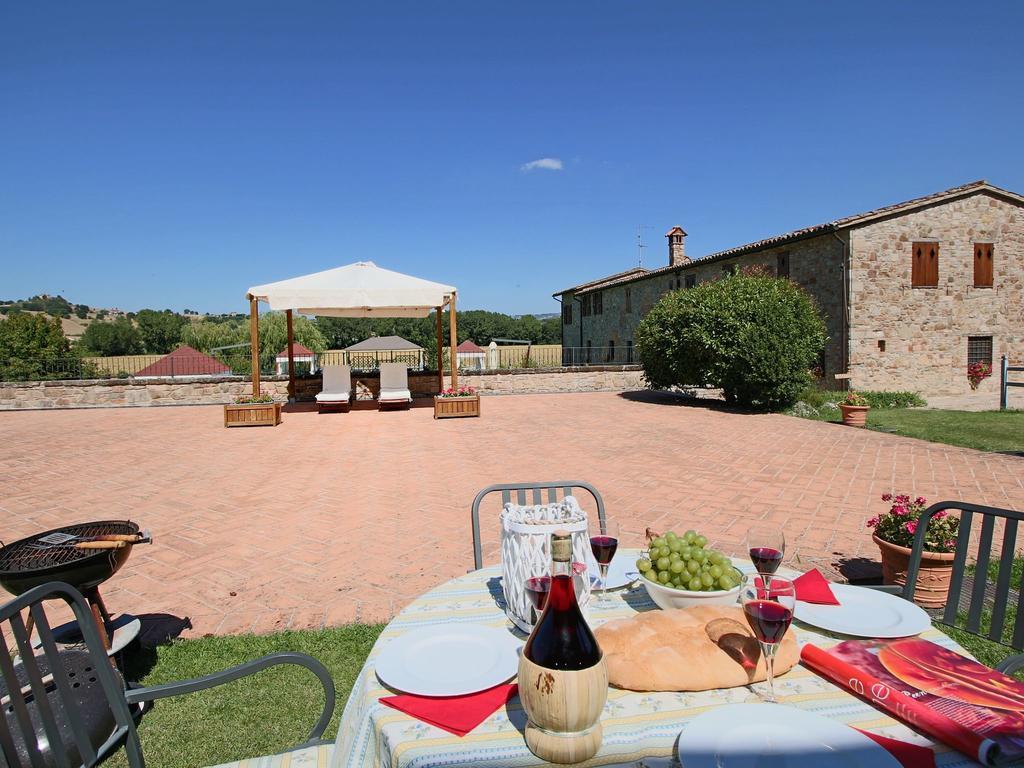 Belvilla By Oyo Casa Rovello Todi Bagian luar foto